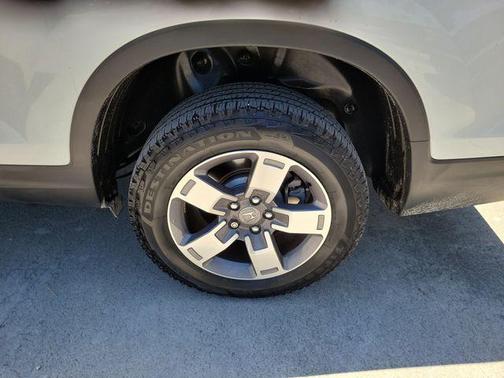 Platinum White Pearl 2025 Honda Ridgeline RTL