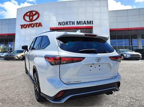 2022 Toyota Highlander XSE