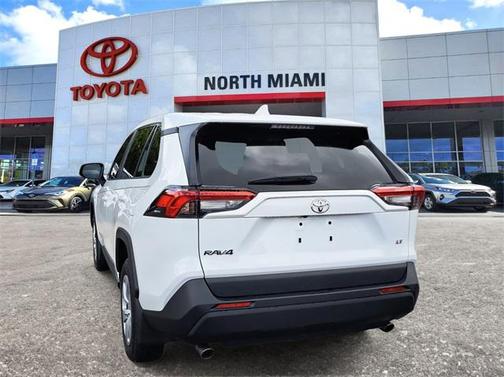2024 Toyota RAV4 LE