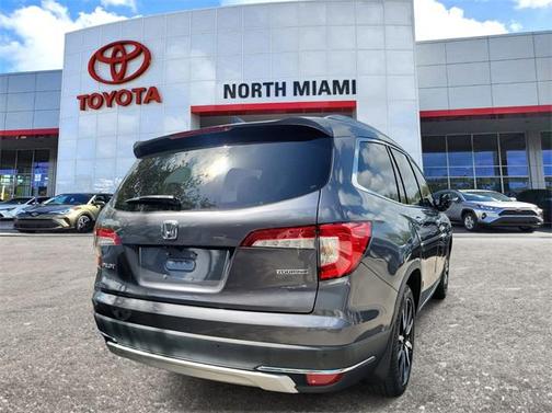 2021 Honda Pilot Touring 8-Passenger
