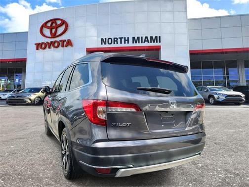 2021 Honda Pilot Touring 8-Passenger