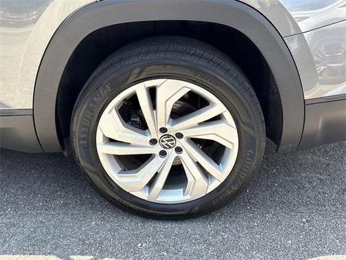 2022 Volkswagen Atlas 3.6L SE w/Technology