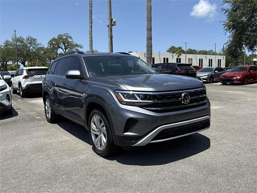 2022 Volkswagen Atlas 3.6L SE w/Technology
