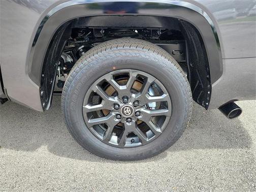 2025 Toyota Tundra Platinum