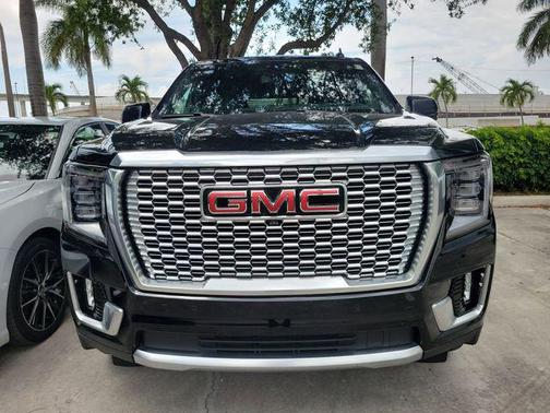 Onyx Black 2024 GMC Yukon Denali