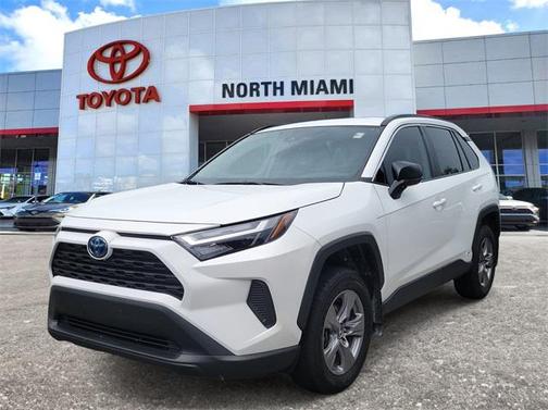 2024 Toyota RAV4 Hybrid SE