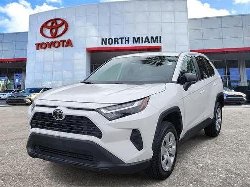 2023 Toyota RAV4 LE