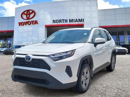 2024 Toyota RAV4 Hybrid XLE