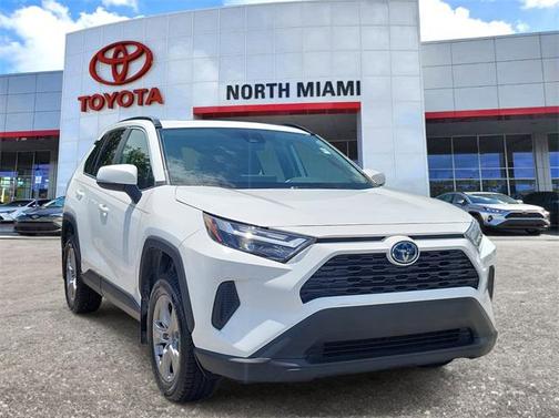 2024 Toyota RAV4 Hybrid XLE