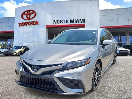 2024 Toyota Camry SE