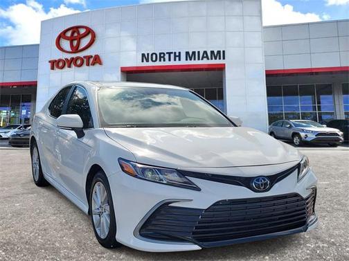 2024 Toyota Camry LE