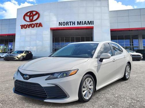 2024 Toyota Camry LE