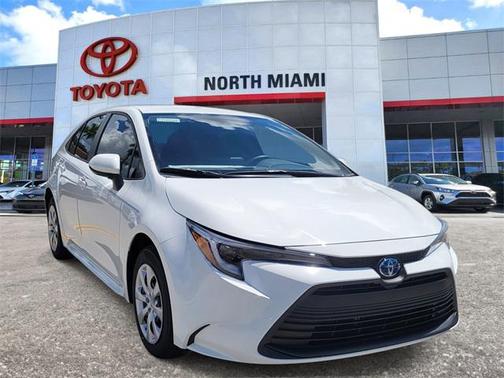 2025 Toyota Corolla Hybrid LE
