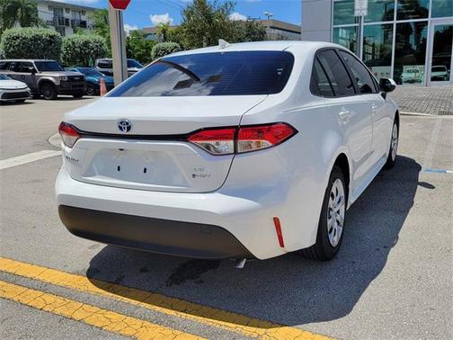 2025 Toyota Corolla Hybrid LE