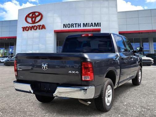 2022 RAM 1500 Classic SLT
