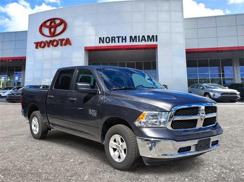 2022 RAM 1500 Classic SLT