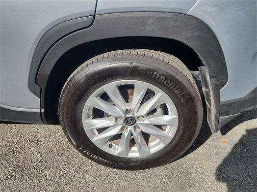 2025 Toyota Corolla Cross LE