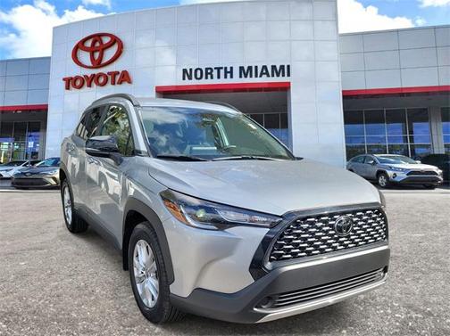 2025 Toyota Corolla Cross LE