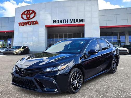 2024 Toyota Camry SE