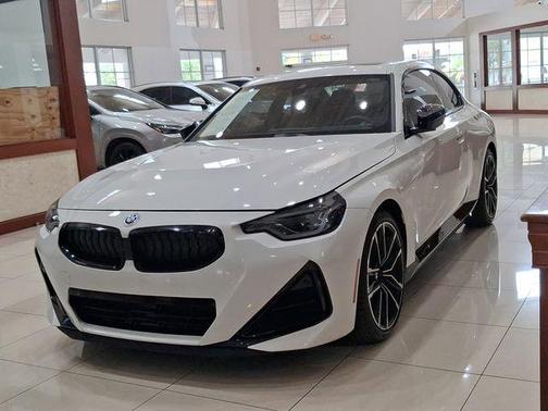 Alpine White 2024 BMW M240 i xDrive