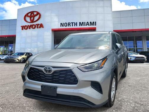 2022 Toyota Highlander L