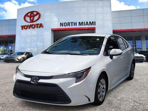 Ice Cap 2024 Toyota Corolla LE