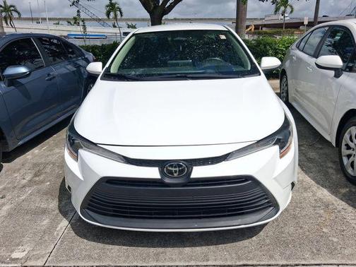 Ice Cap 2024 Toyota Corolla LE