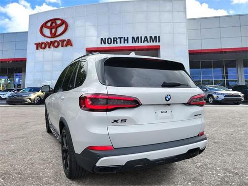 2023 BMW X5 sDrive40i