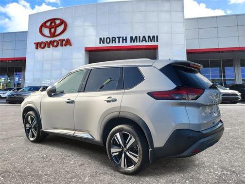 2021 Nissan Rogue SL