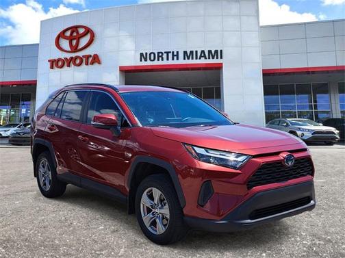2022 Toyota RAV4 Hybrid XLE
