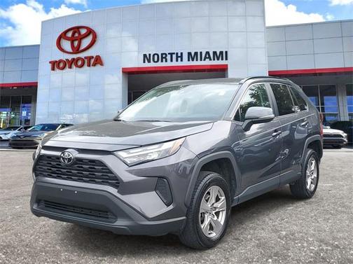 2022 Toyota RAV4 XLE