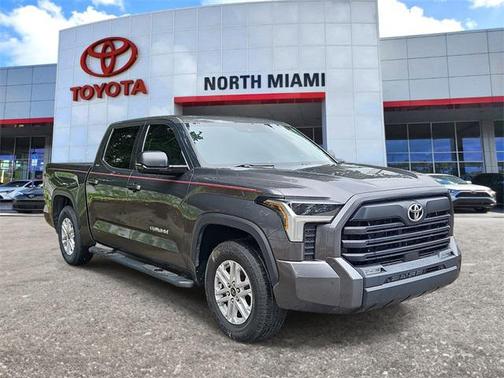 2022 Toyota Tundra SR5