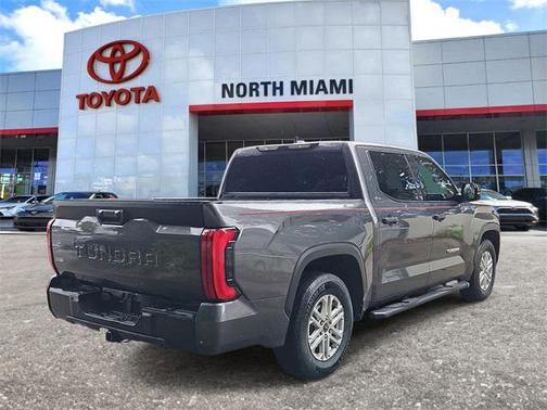 2022 Toyota Tundra SR5