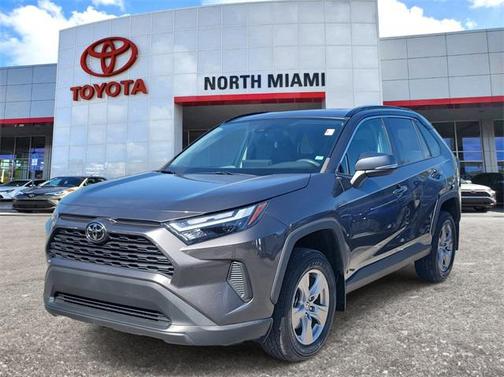 2023 Toyota RAV4 XLE