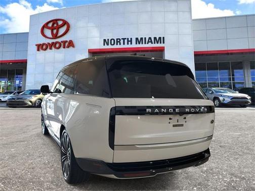 2023 Land Rover Range Rover Autobiography