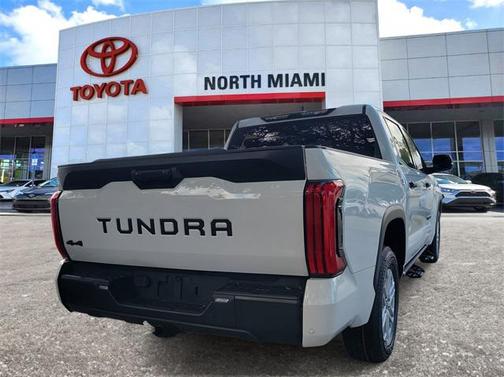 2022 Toyota Tundra SR5