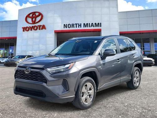 2022 Toyota RAV4 XLE