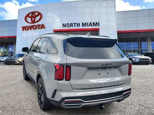 2022 Kia Sorento SX