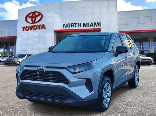 2022 Toyota RAV4 LE