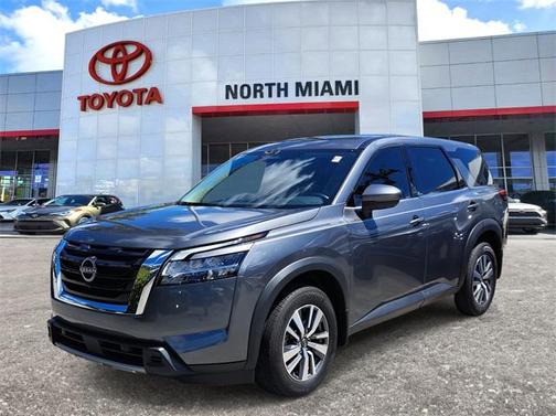 2023 Nissan Pathfinder SL 4WD