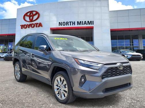 2023 Toyota RAV4 XLE Premium