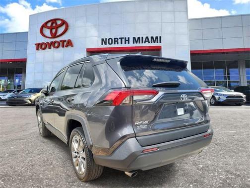 2023 Toyota RAV4 XLE Premium