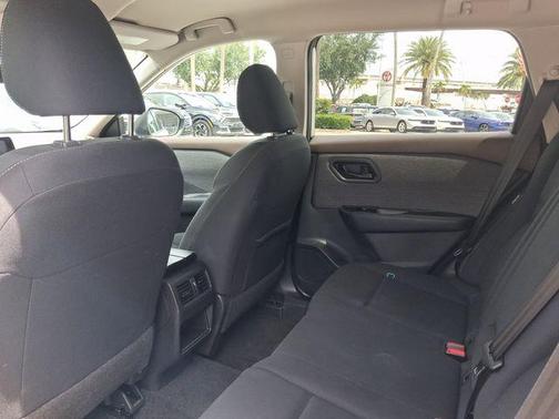 Glacier White 2023 Nissan Rogue S