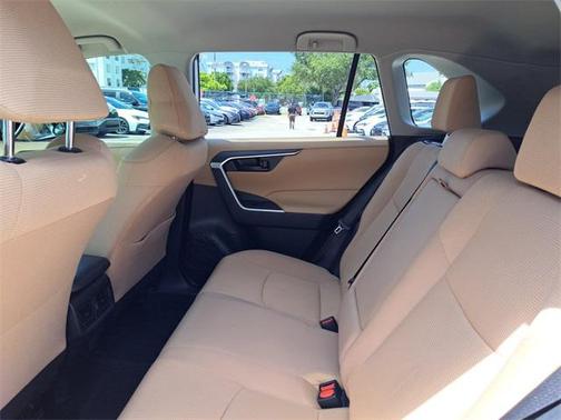 2023 Toyota RAV4 Hybrid LE