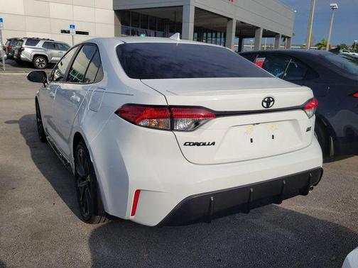 Ice Cap 2026 Toyota Corolla SE