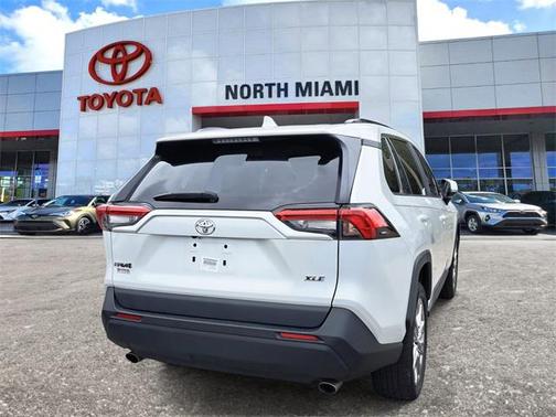 2023 Toyota RAV4 XLE Premium