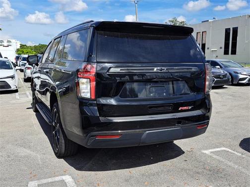 2021 Chevrolet Suburban RST