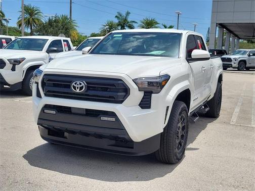 2025 Toyota Tacoma SR5
