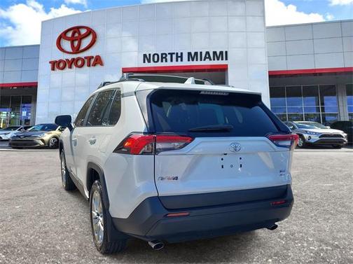 2025 Toyota RAV4 XLE Premium