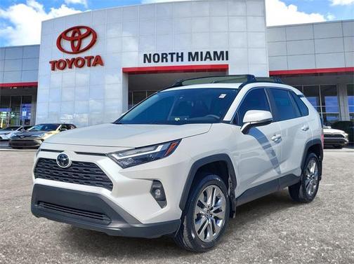 2025 Toyota RAV4 XLE Premium